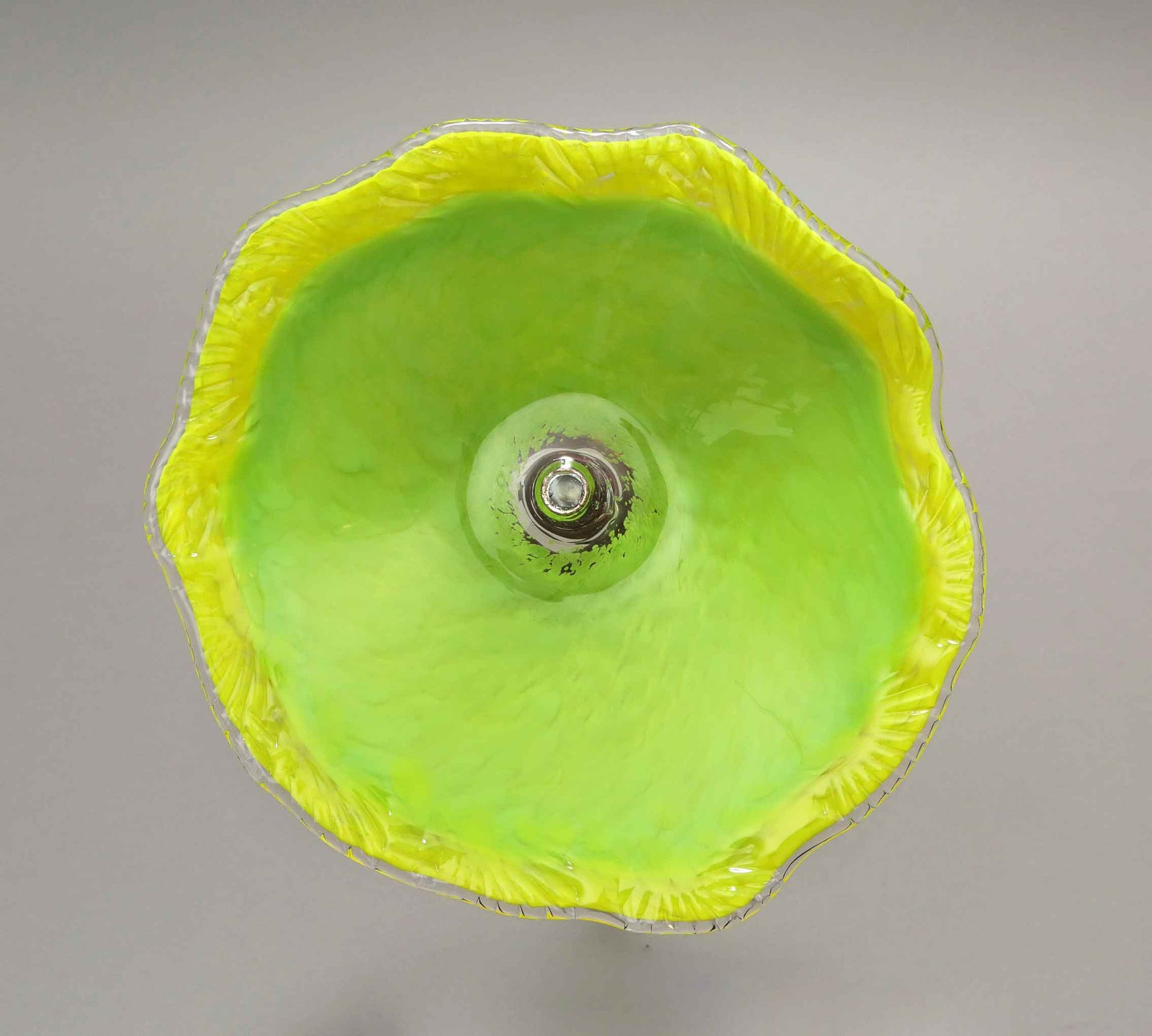 Birdbath Duotone Lemongrass Light Green